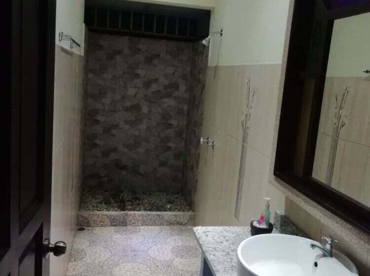 פנסיון Nayuribe Familiar House