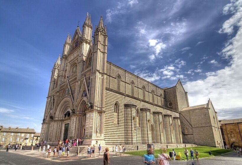 مبيت وإفطار Al Giardino Degli Ulivi