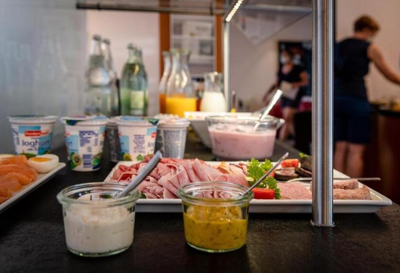 Отель Am Torturm