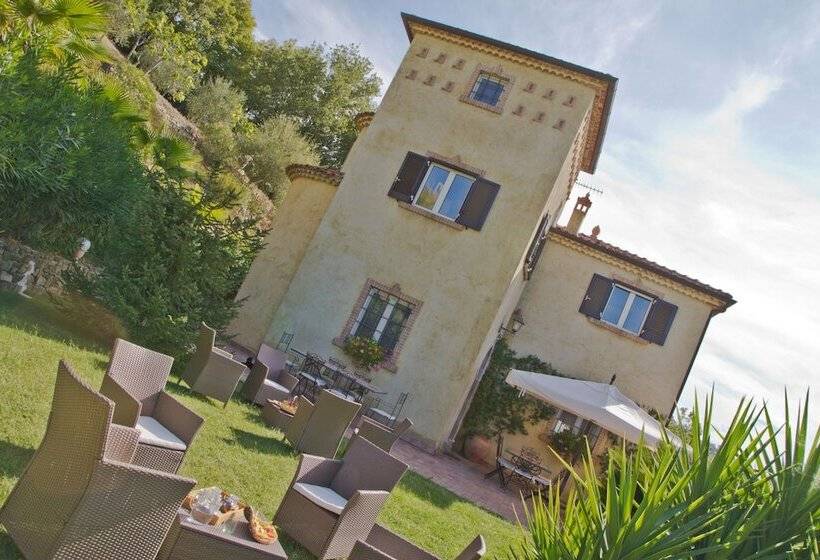 ホテル Borgo Riccio