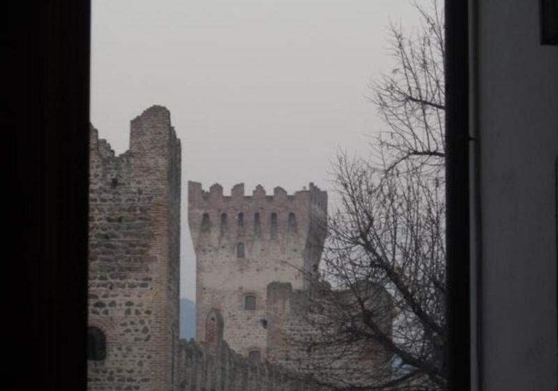 فندق Castello