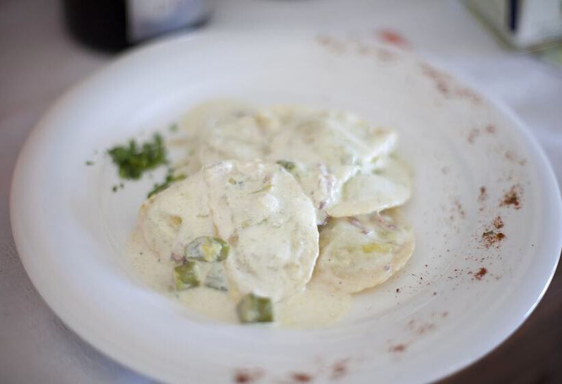 فندق Continental