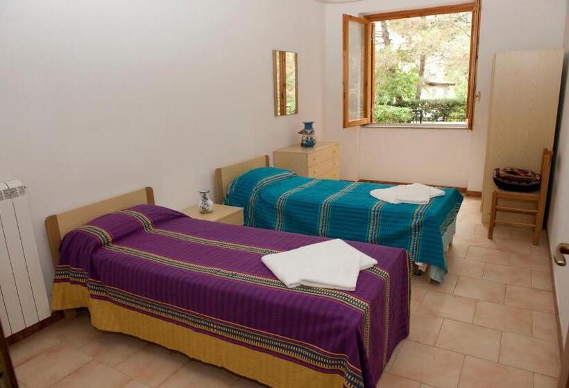 ホテル Elena Residence