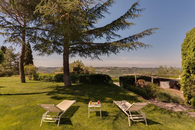 فندق Villa I Barronci Resort & Spa