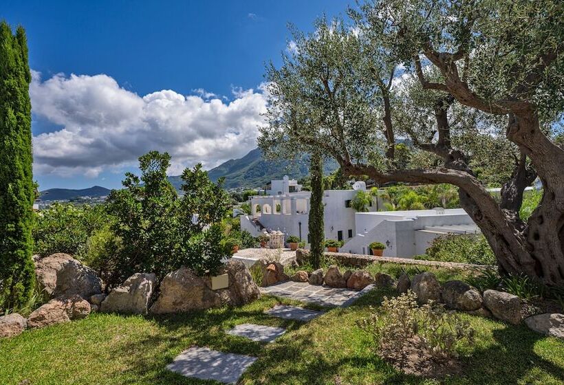 منتجع Botania Relais & Spa   The Leading Hotels Of The World