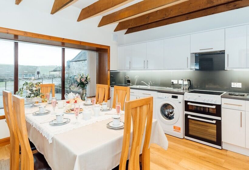 The Middle Byre