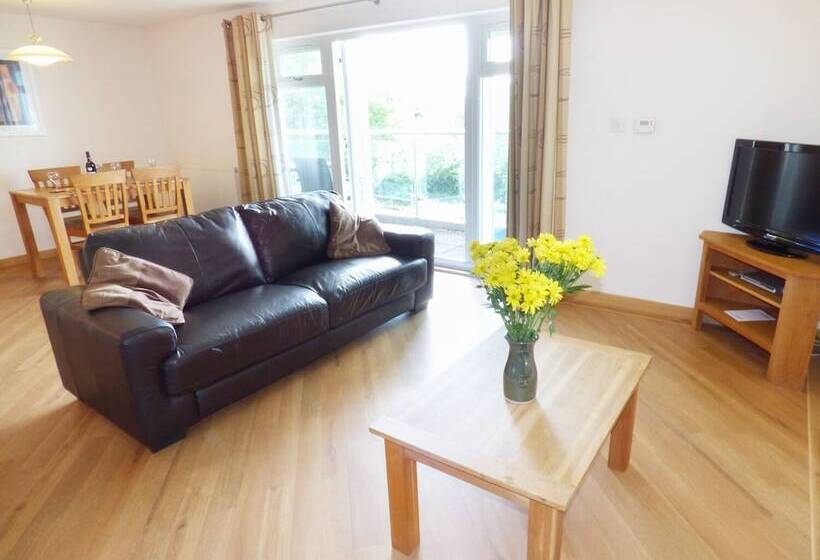Apartment B4