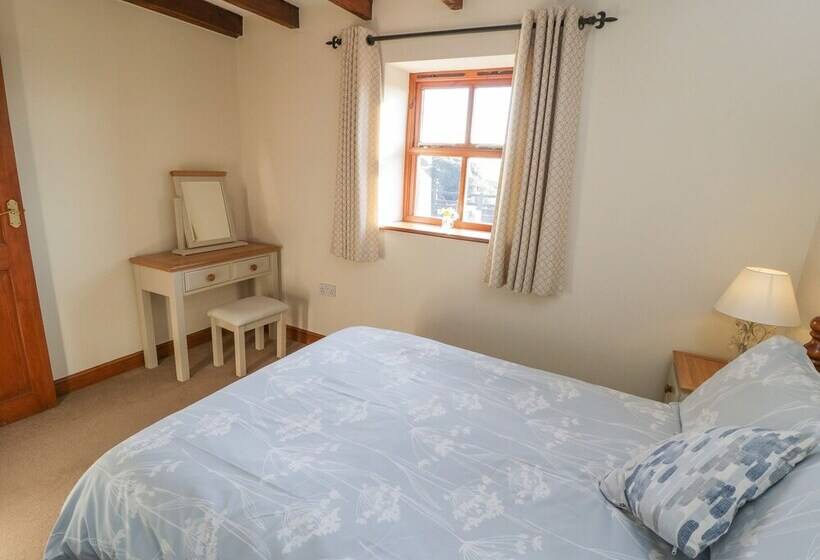 Broadings Cottage At Broadings Farm