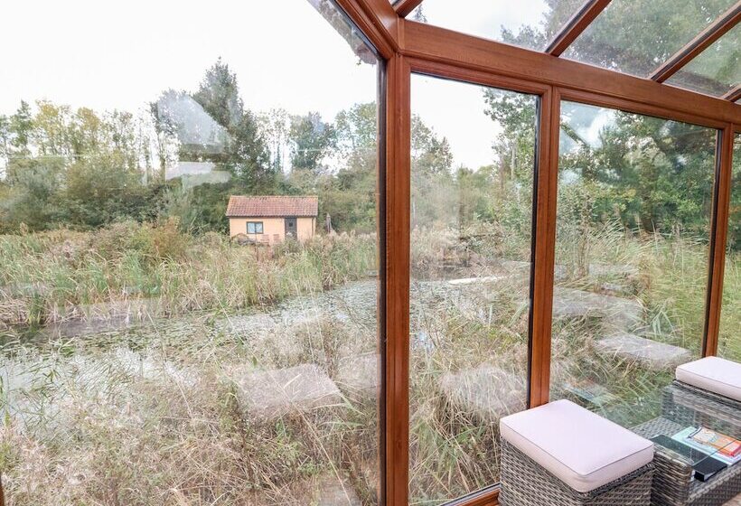 Dragonfly Lodge