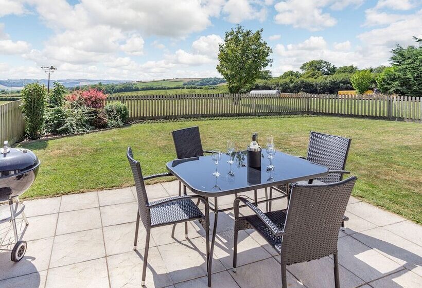 Elworthy View