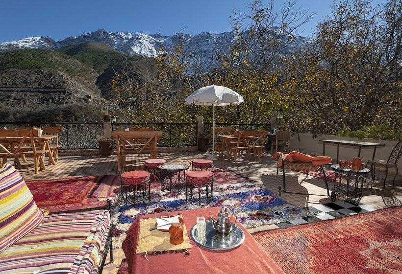 تختخواب و صبحانه Dar Adrar