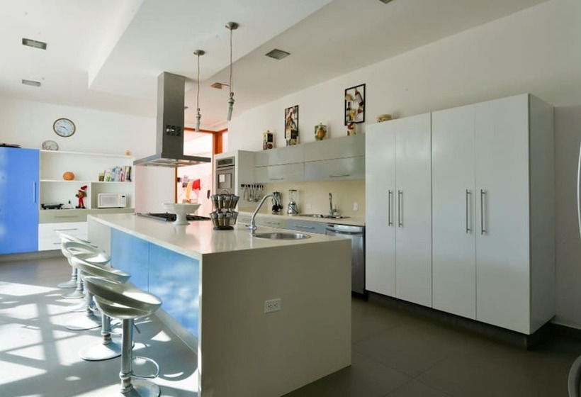 تختخواب و صبحانه Villas Anuhur