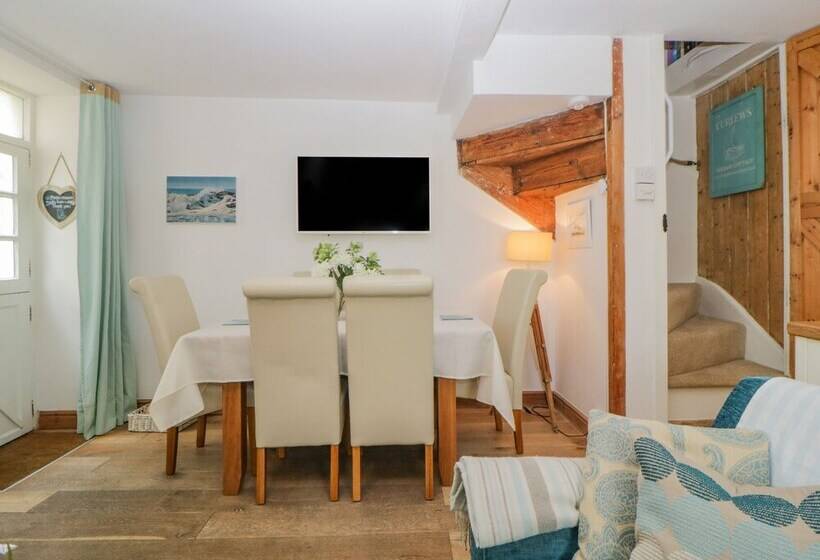 Curlews Cottage