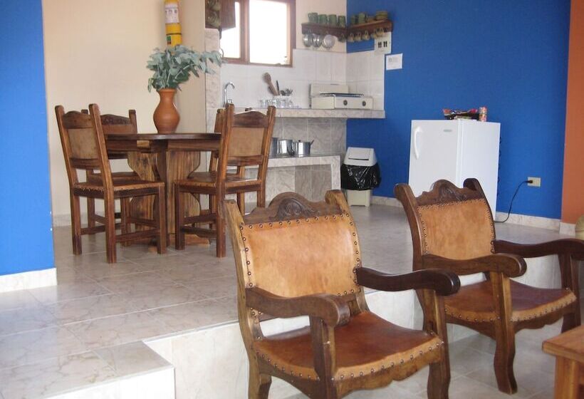 هتل Cabañas San Cayetano