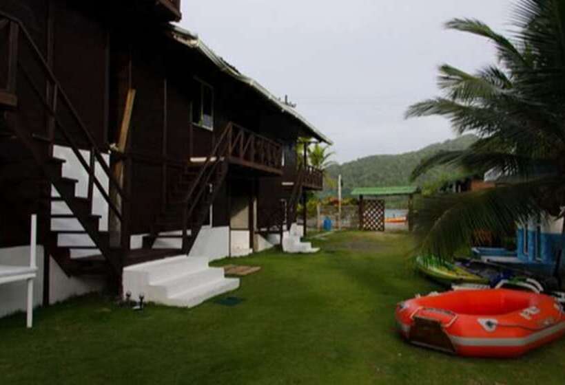 هتل Cabanas Deep Blue