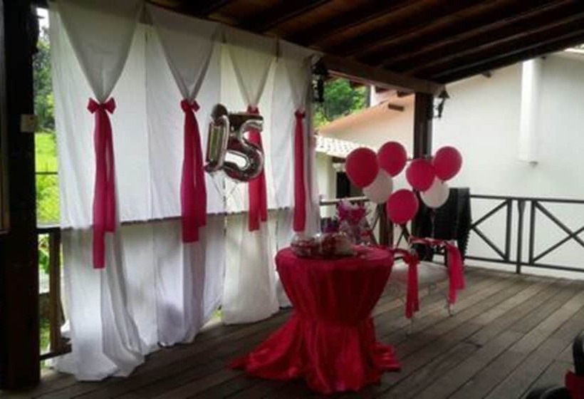 هتل Campestre La Capilla