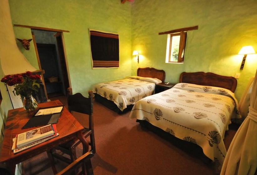 בית מלון כפרי Las Palmeras Inn