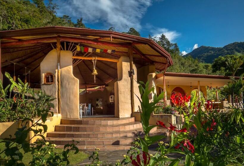 فندق Rio Chirripo