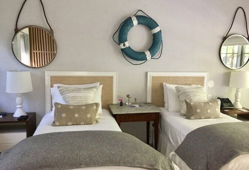 فندق على الطريق A Room At The Beach