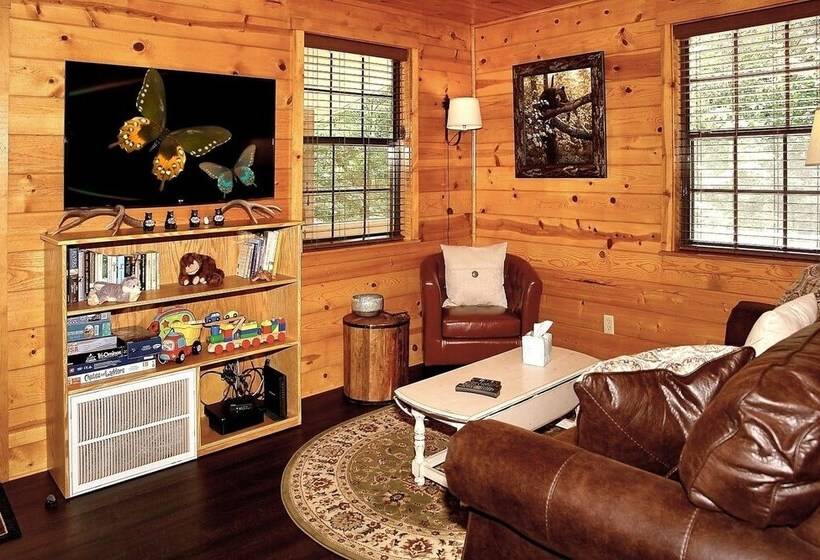 Mountain Laurel   1 Bedrooms, 1 Baths, Sleeps 4 Cabin By Redawning