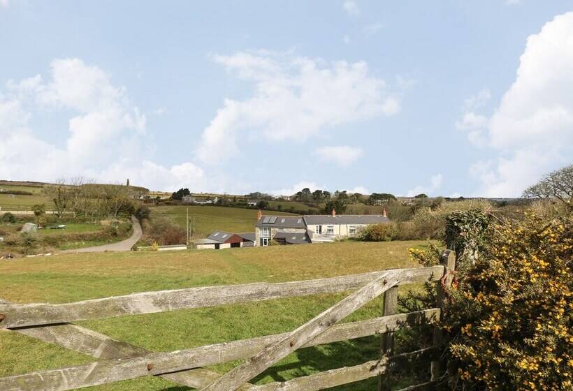 Mynheer Farm Barn
