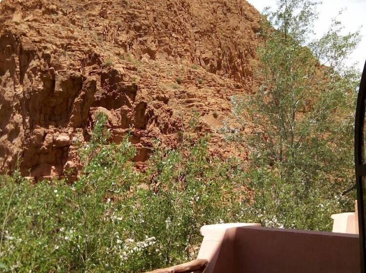 بنسيون Auberge Tissadrine