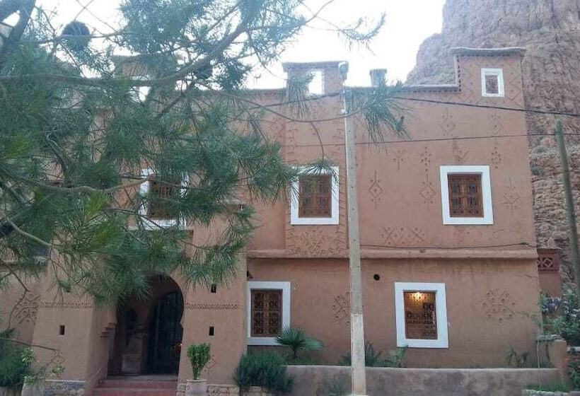 بنسيون Auberge Tissadrine