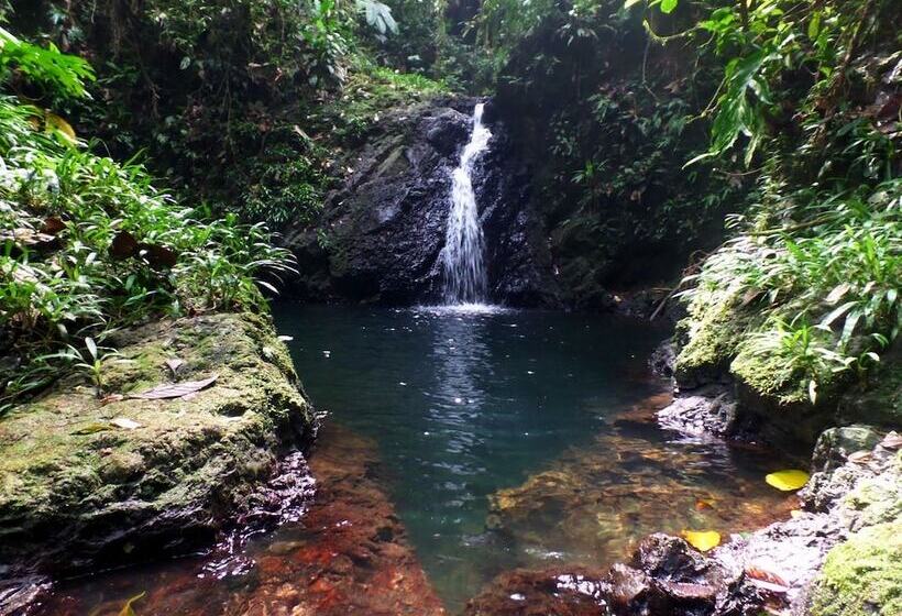 پانسیون Lodge El Amargal Reserva Natural, Ecoturismo & Surf