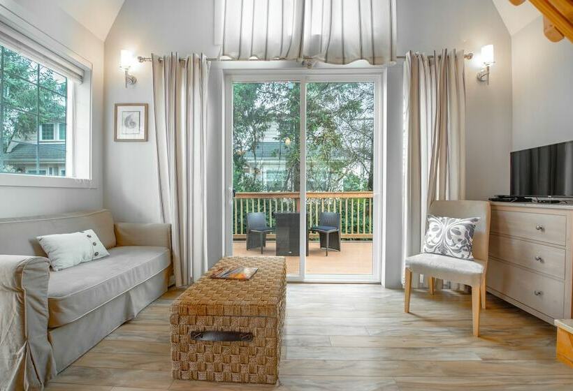 Sea Breeze Cottages