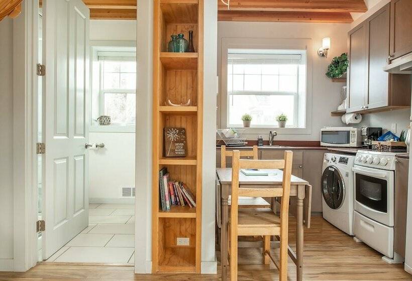 Sea Breeze Cottages