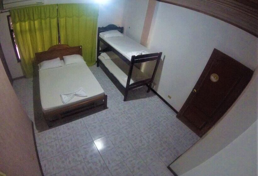 Tauma Hostal & Camping