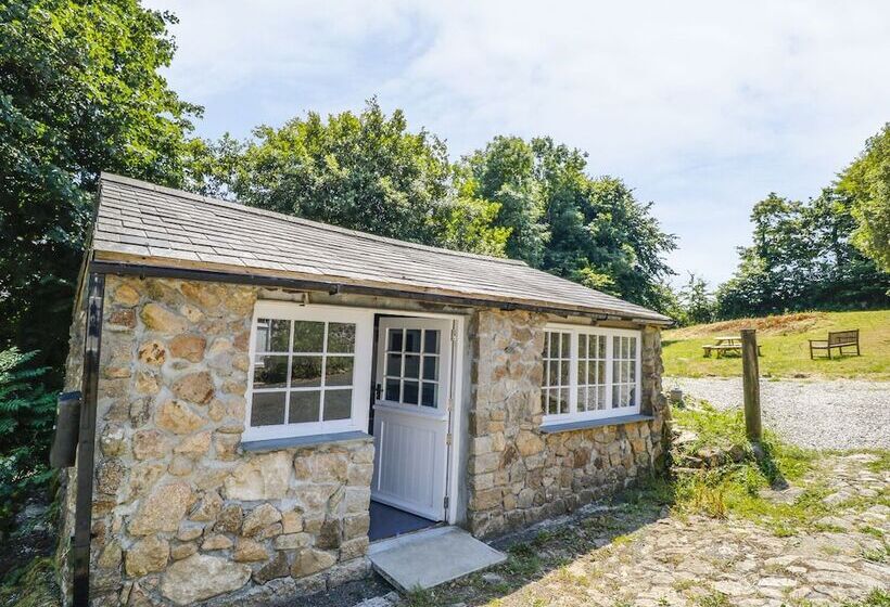 Treverbyn Smithy