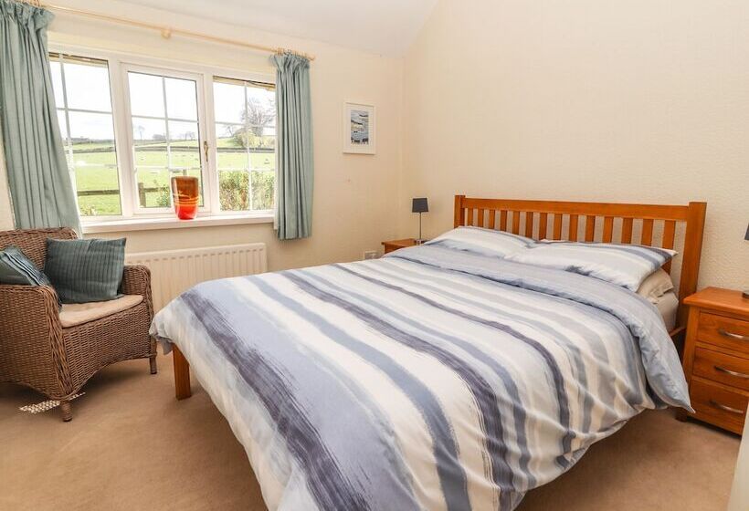 Castle View Cottage