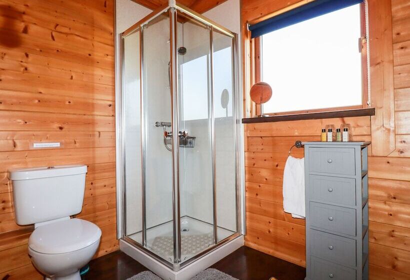Cedar Lodge