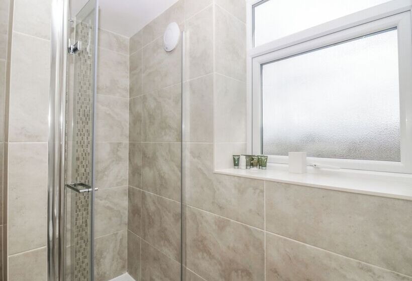 Driftwood, 23 Roa Island