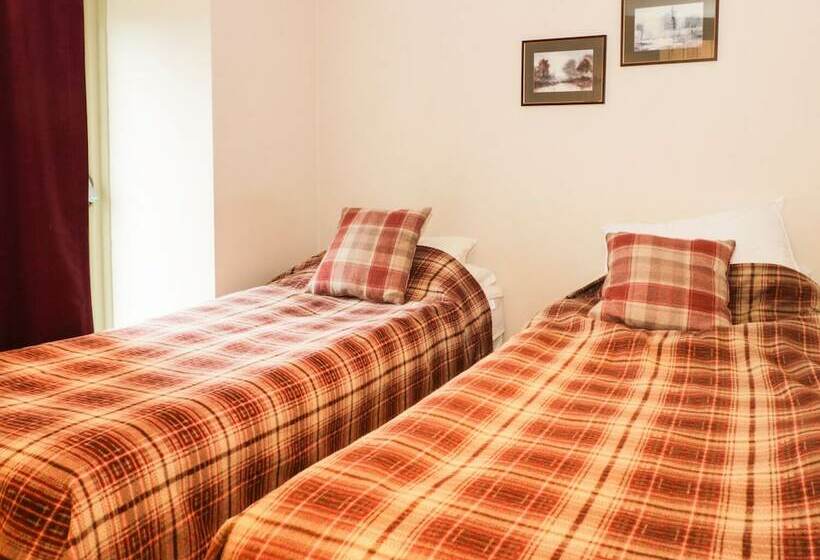 Horseshoe Cottage