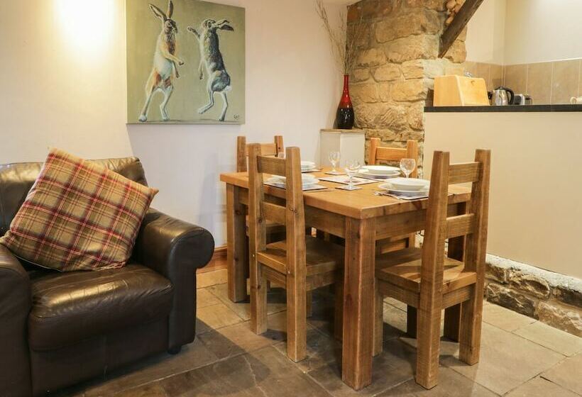 Horseshoe Cottage
