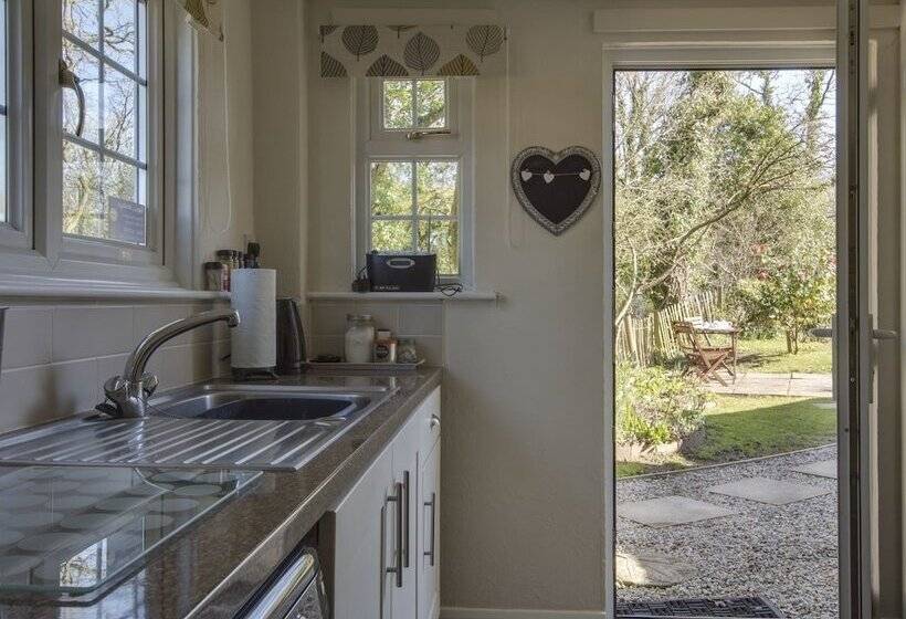 Little Week Cottage