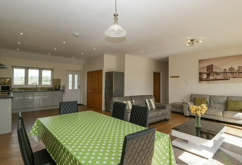 Rectory Farm Lodge