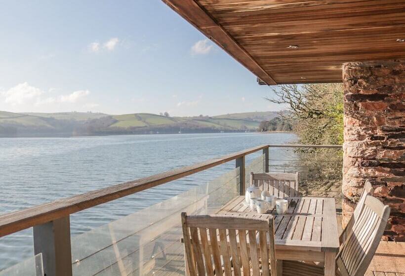 Sandridge Boathouse