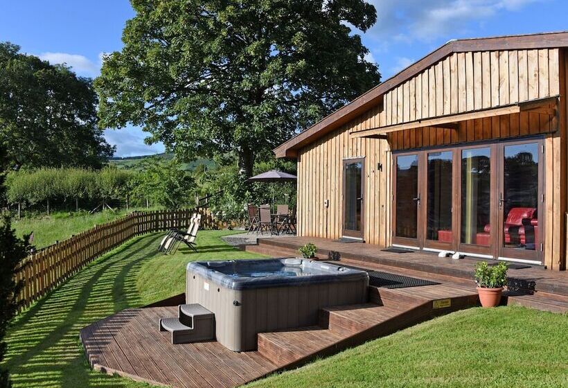 Sycamore Lodge