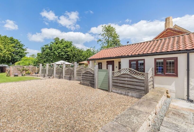 Willow Cottage