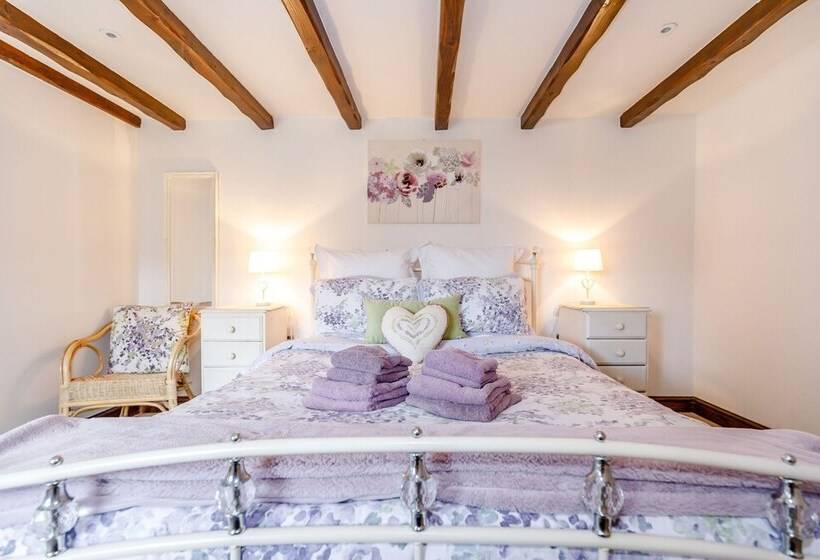 Willow Cottage