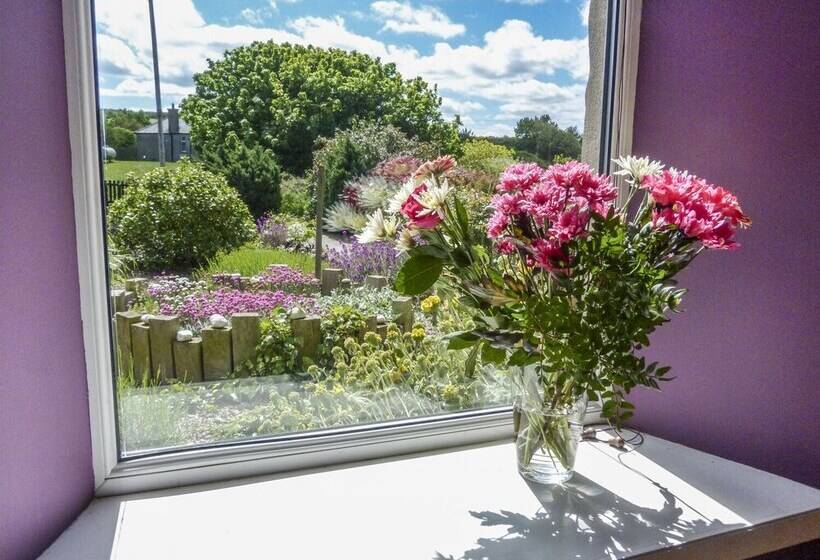 5 Distillery Cottages