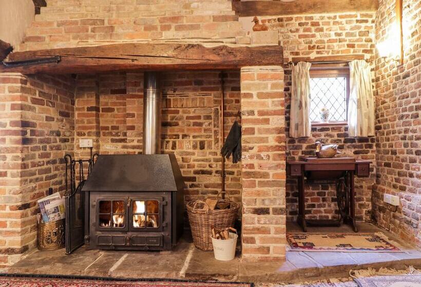 Brew Cottage