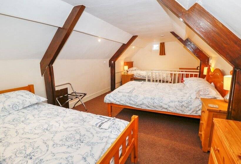 Buckinghams Leary Farm Cottage