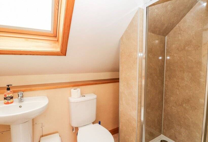Bugaboo Cottage