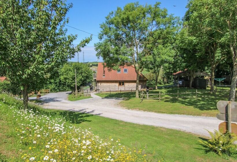 Hazel Lodge