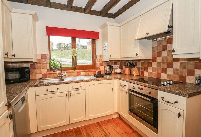Hazel Lodge