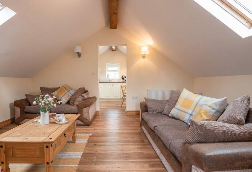 Hendre Cottage